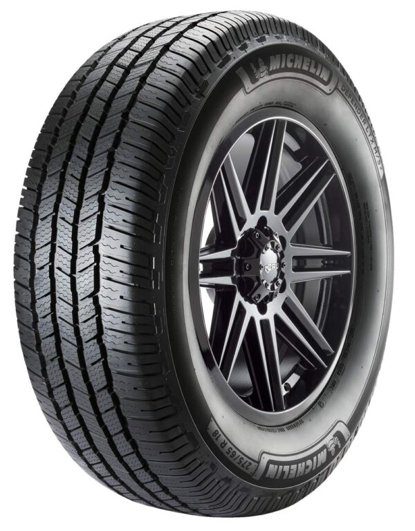 Pneu toute saison Michelin Defender LTX M/S 2 pour camions et VUS – Image 3