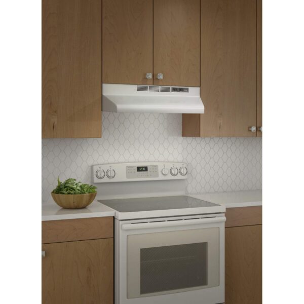 Hotte de cuisine à ventilateur de dessous d'armoire Broan série BU2 230 pi3/min, blanc, 24 po – Image 3