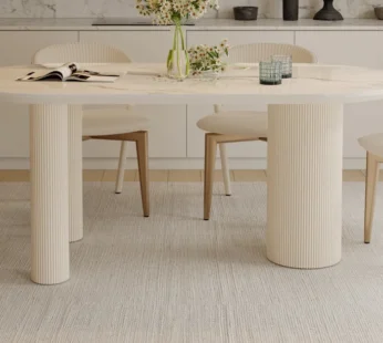 Table de salle à manger luxueuse avec pieds à colonnes romaines Luxe