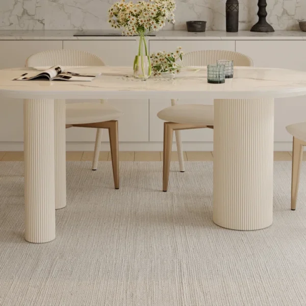 Table de salle à manger luxueuse avec pieds à colonnes romaines Luxe